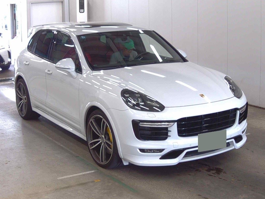 PORSCHE CAYENNE