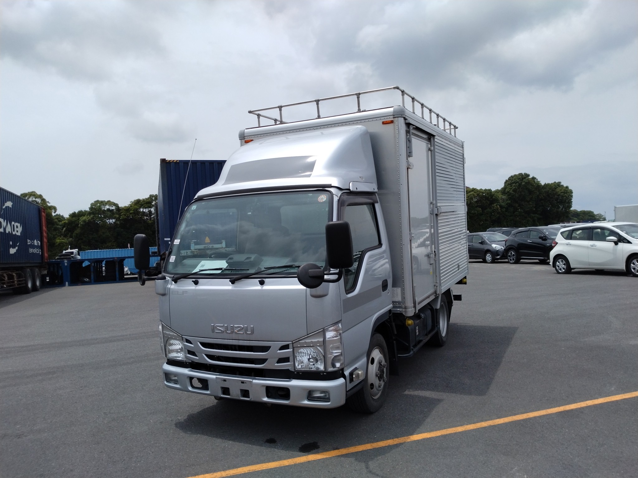 ISUZU ELF