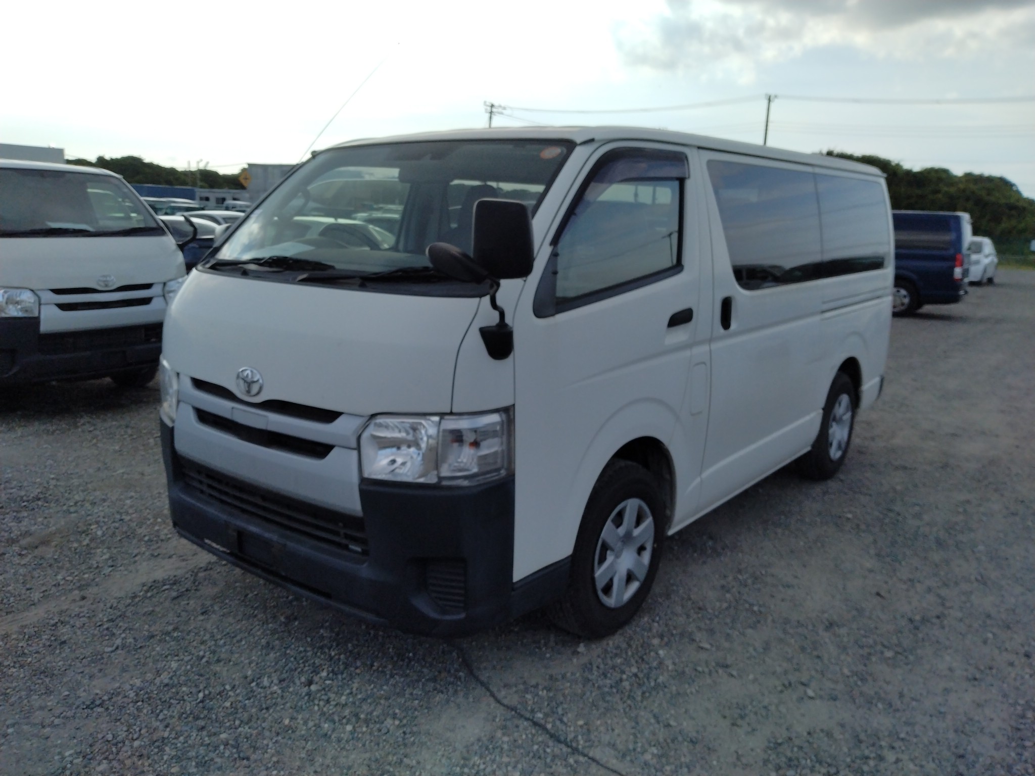 TOYOTA REGIUSACE