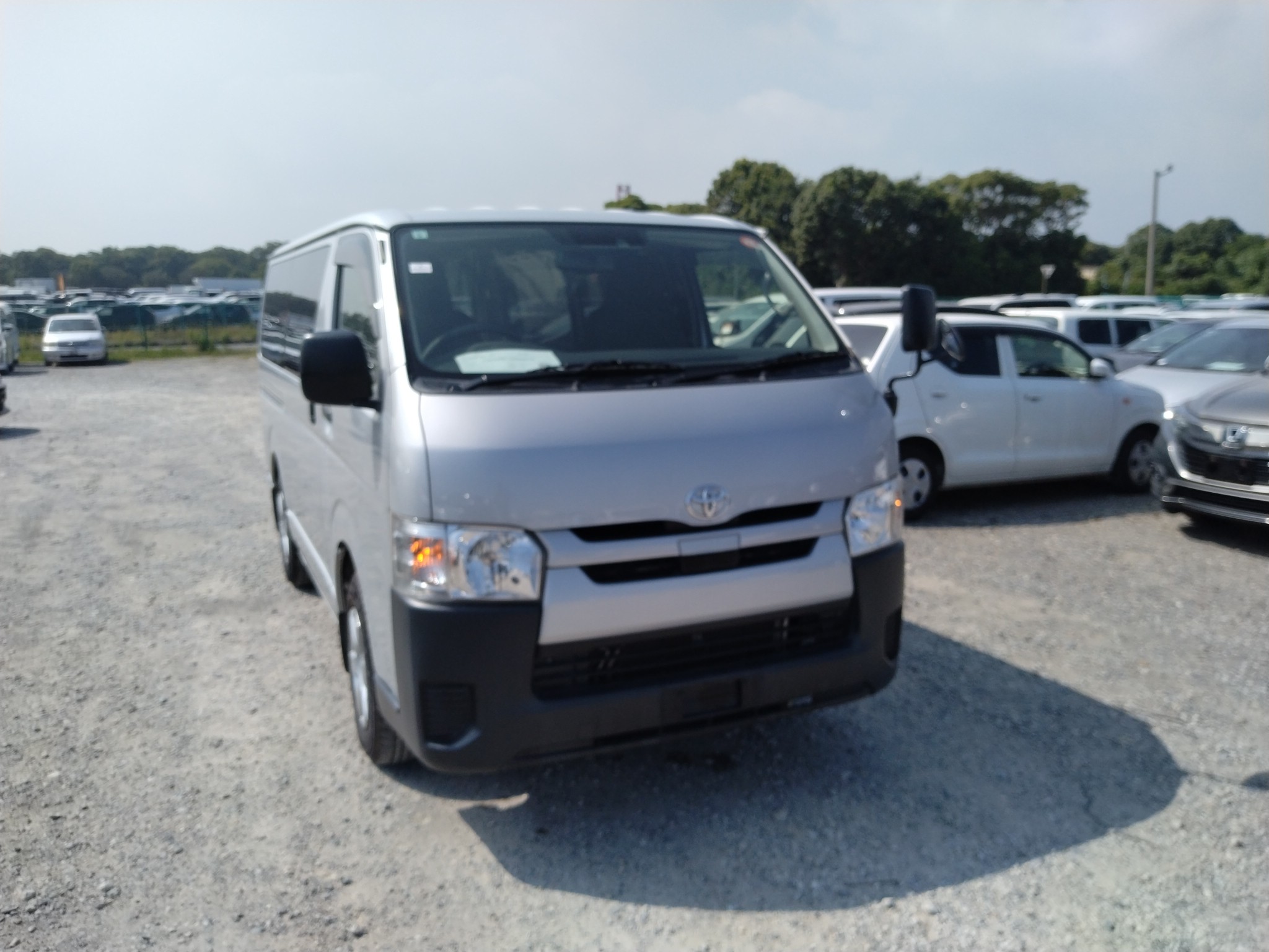 TOYOTA REGIUSACE