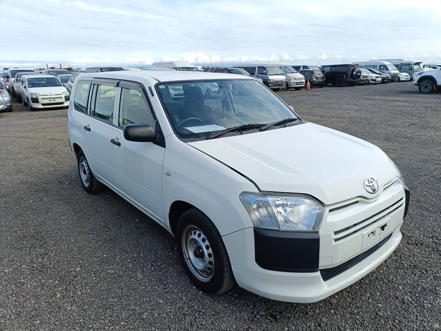 TOYOTA SUCCEED
