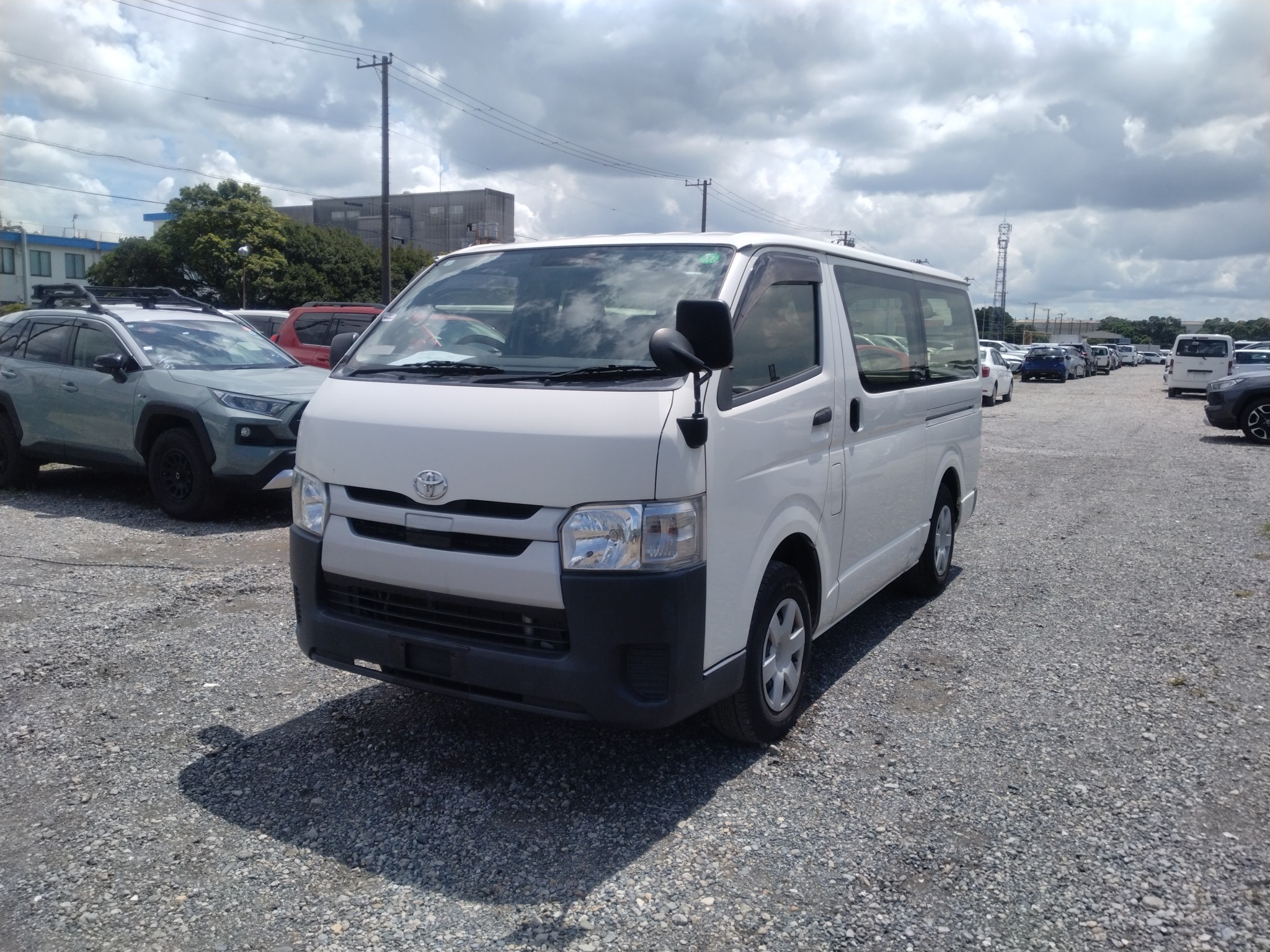 TOYOTA REGIUSACE