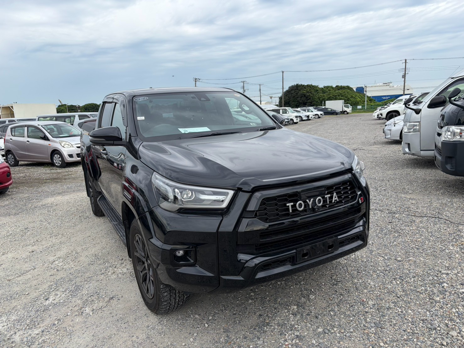TOYOTA HILUX