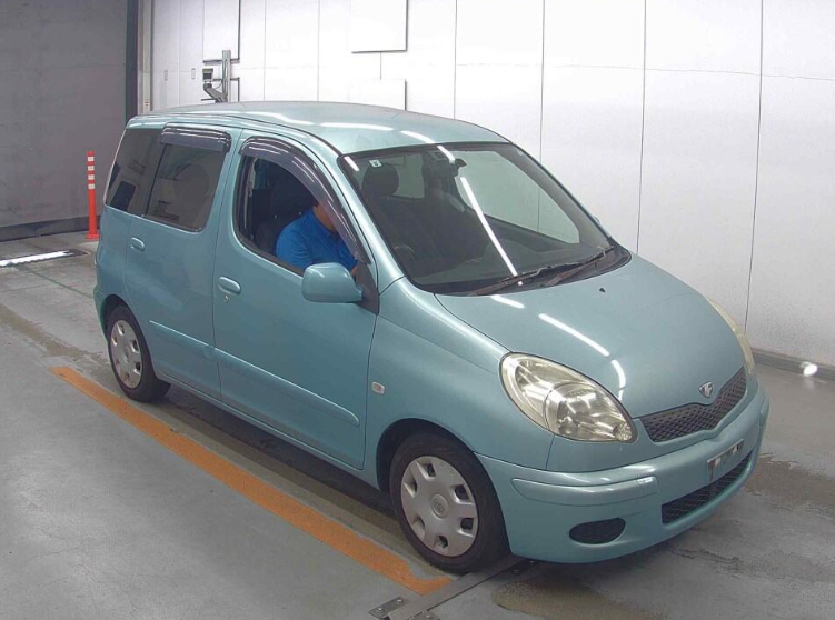 TOYOTA FUN CARGO