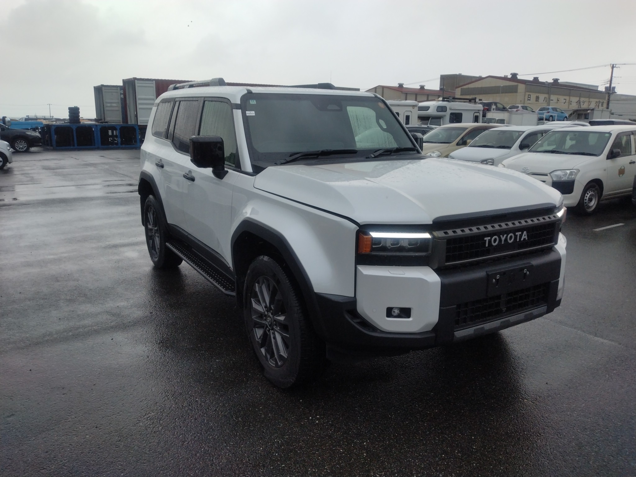 TOYOTA LANDCRUISER 250
