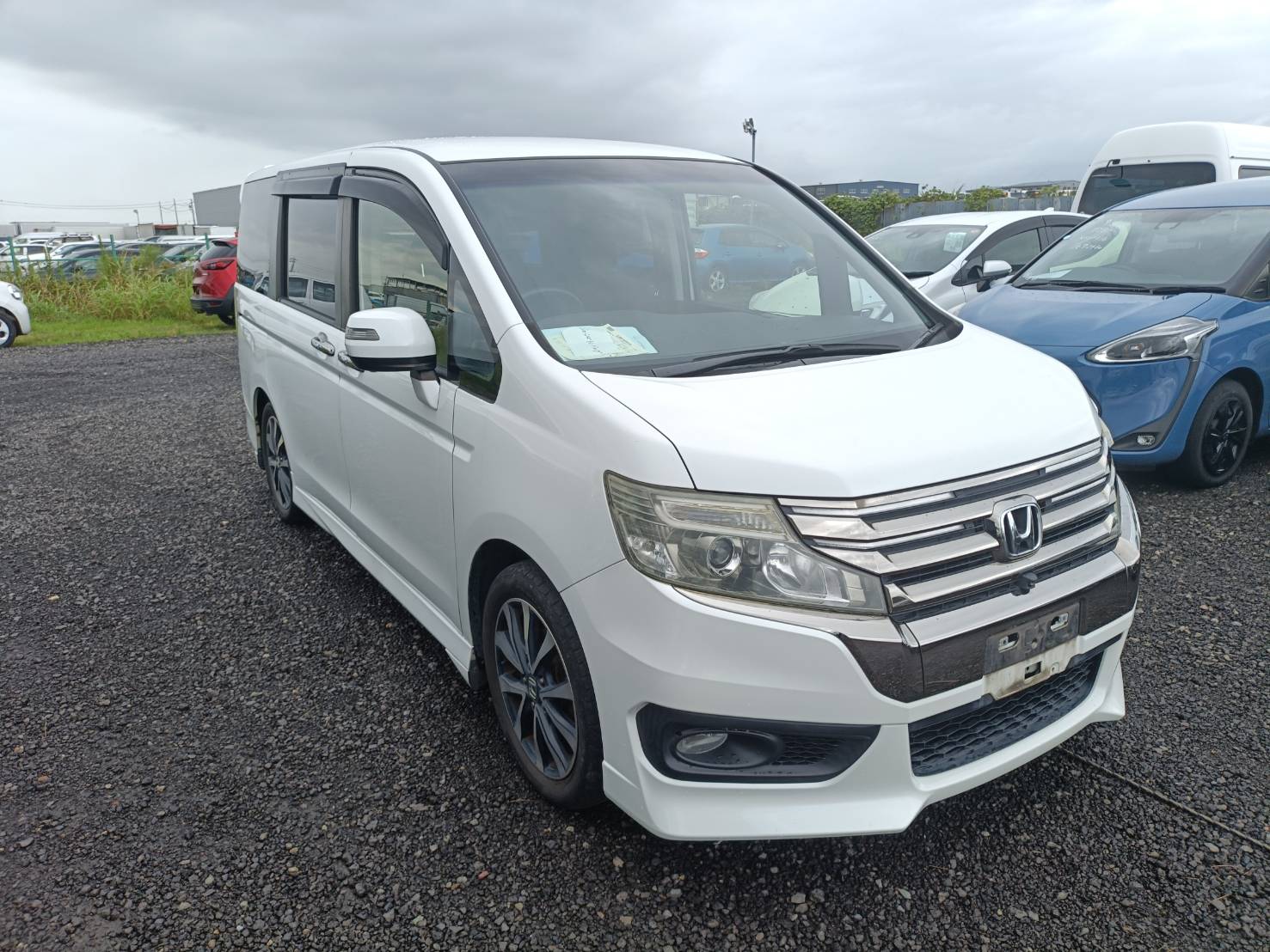 HONDA STEPWAGON SPADA